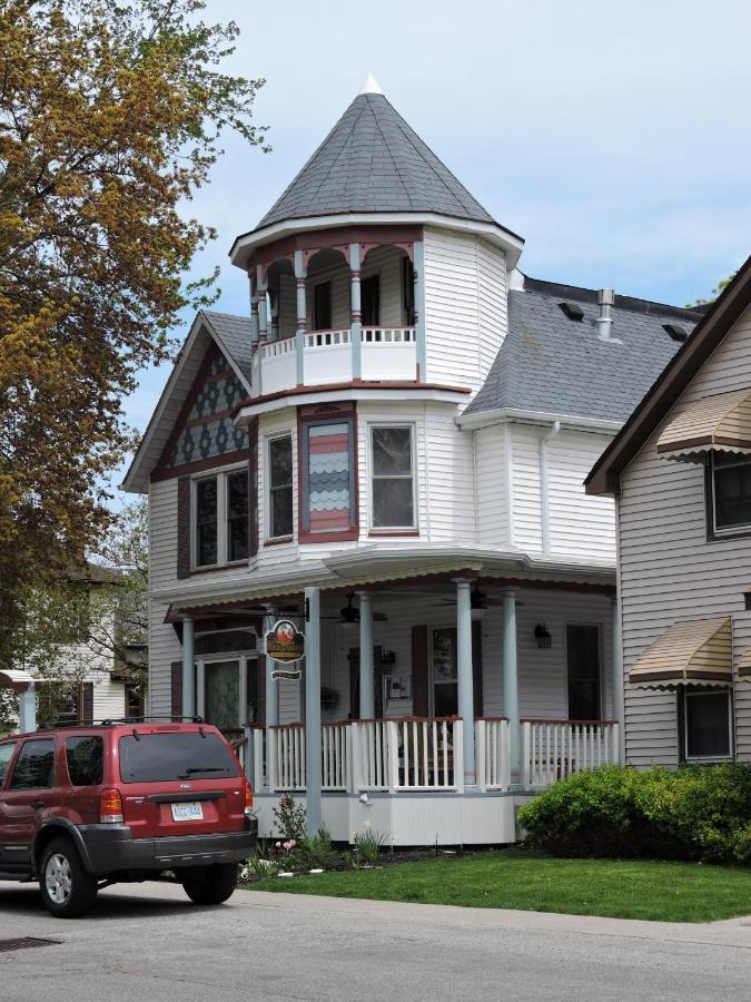 Bondy House Bed & Breakfast Bed & Breakfast Amherstburg Exterior photo