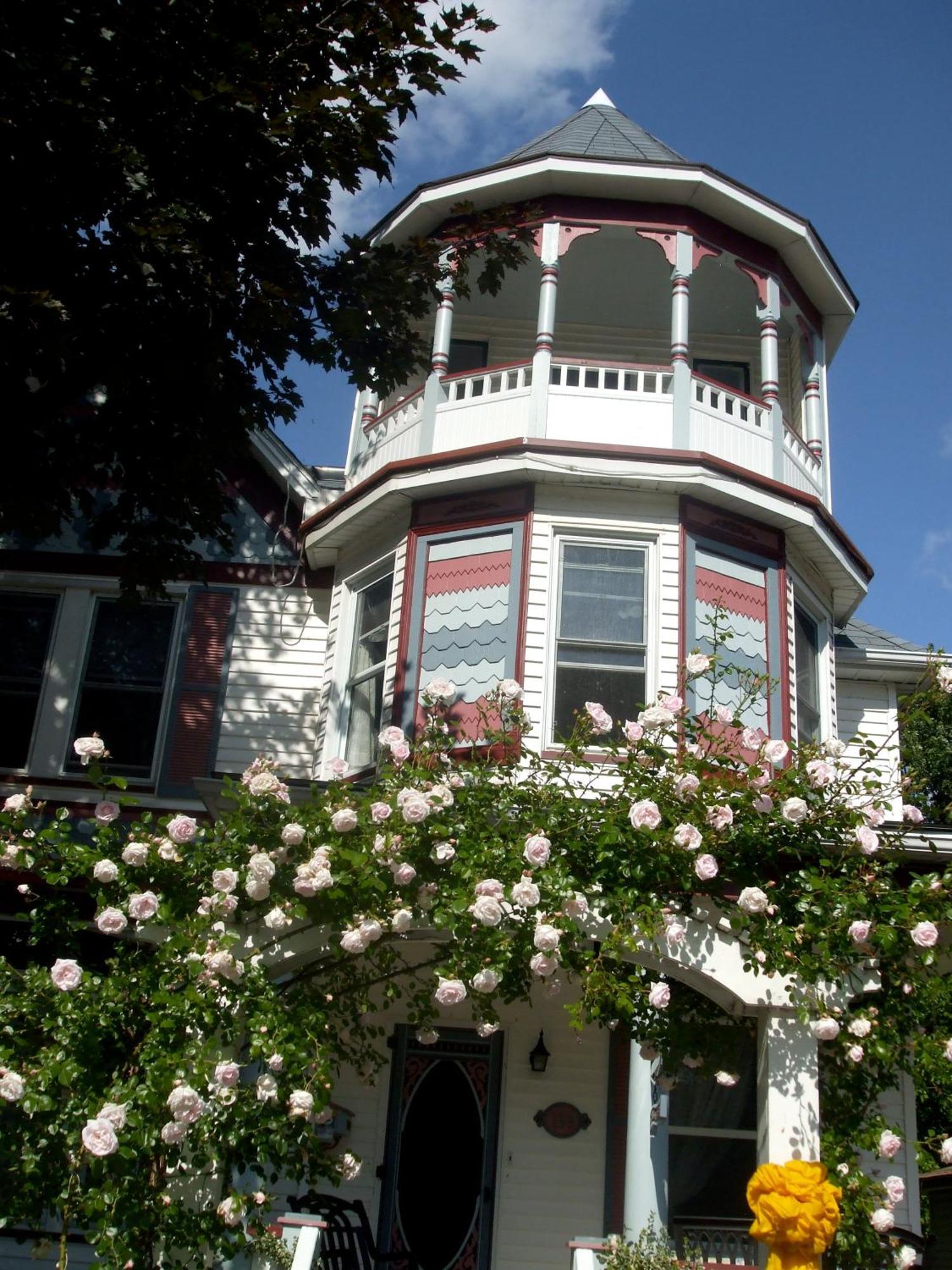 Bondy House Bed & Breakfast Bed & Breakfast Amherstburg Exterior photo