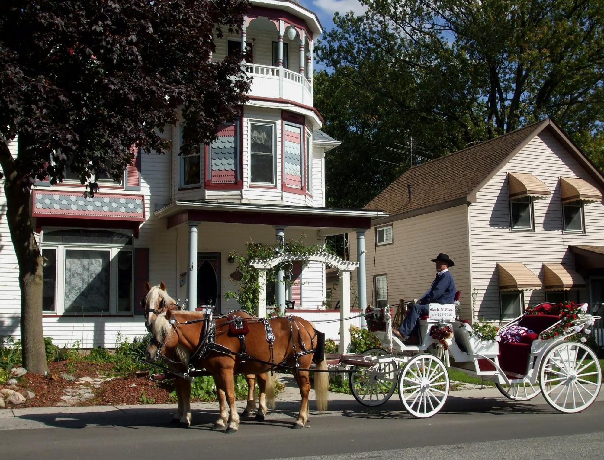 Bondy House Bed & Breakfast Bed & Breakfast Amherstburg Exterior photo